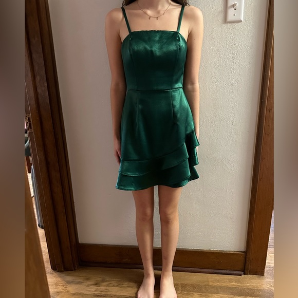 Speechless Green Satin Dress, Size 1 - Picture 1 of 3